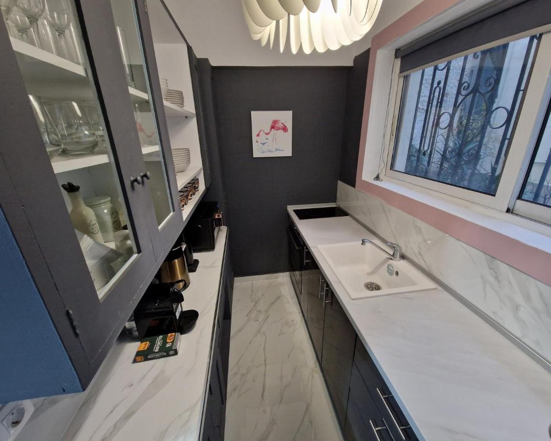 Master1 Seaside Lux Apartment Thessaloniki Exterior photo